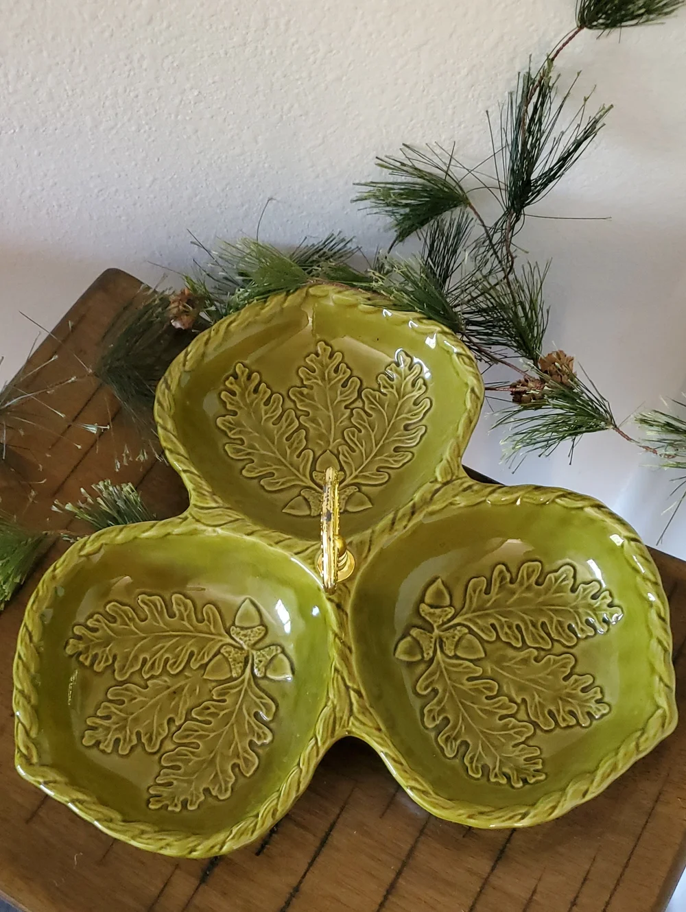 California Pottery Divided Dish Avocado Olive Green Oak Leaf Acorn MCM VTG
